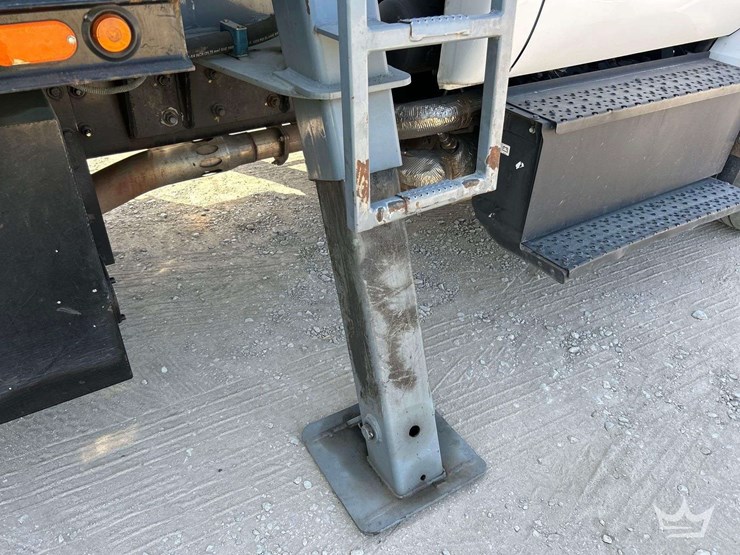 2019-ford-f750-image-35