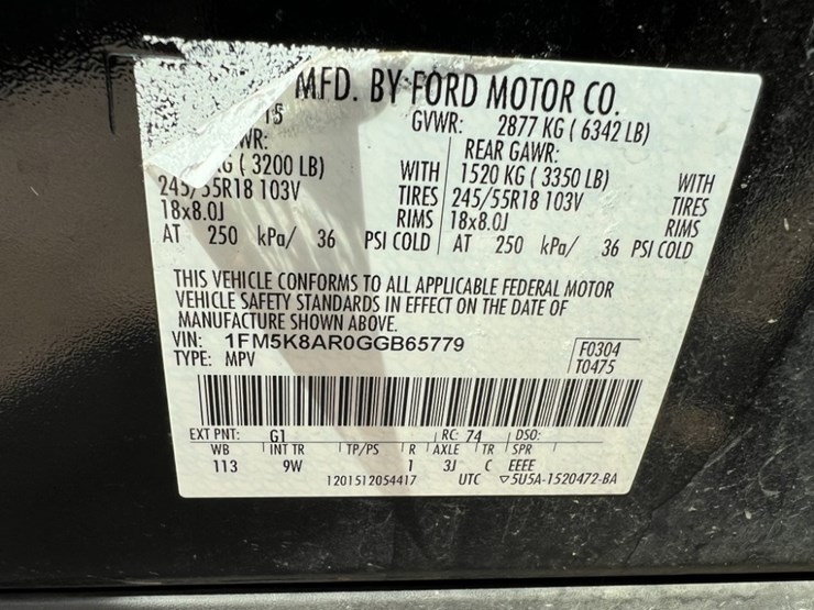2016-ford-explorer-image-12