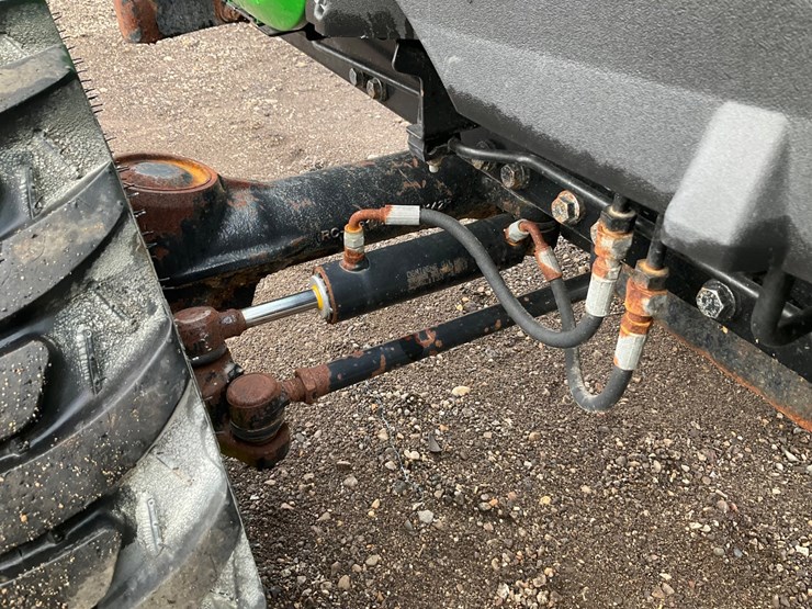 john-deere-3038e-image-15