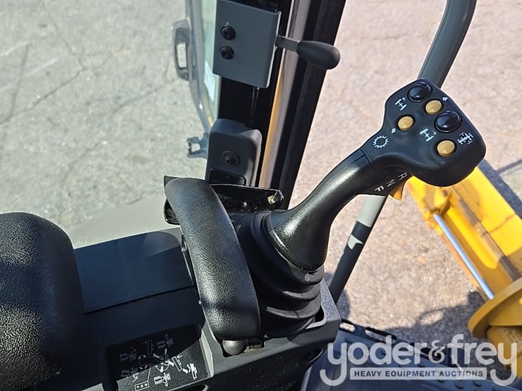2019-caterpillar-140m3-image-54