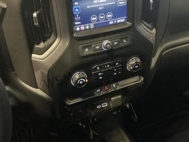 2021-chevrolet-silverado-1500-image-18