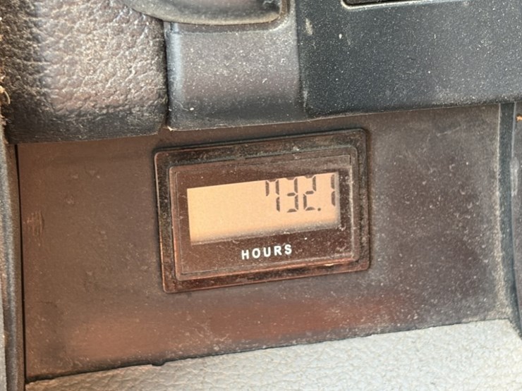 2017-ford-f550-image-35