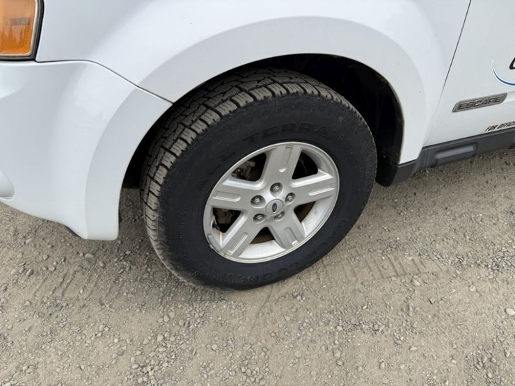 2008-ford-escape-image-9