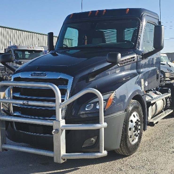 2020 FREIGHTLINER CASCADIA 126