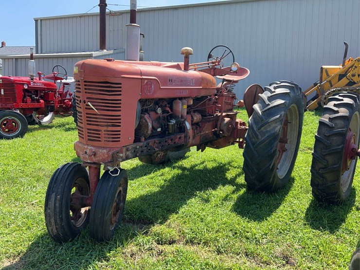 1953-farmall-super-md-image-3