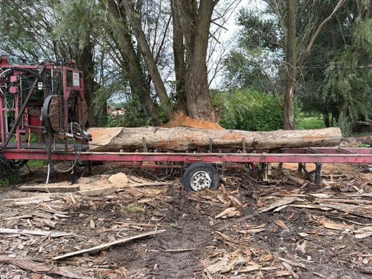 #157-•-timber-harvester-36htd25-portable-bandmill-image-1