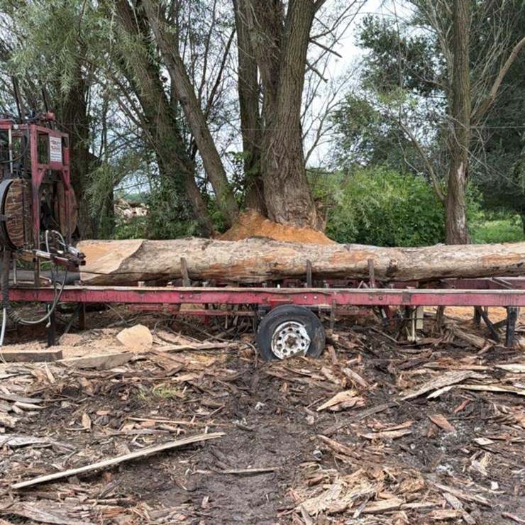 #157 • Timber Harvester 36HTD25 Portable Bandmill