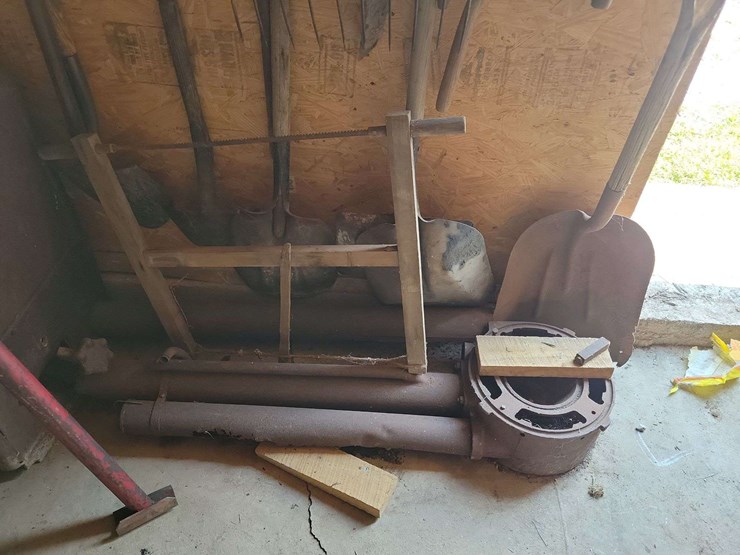 wagon-hoist,-heater,-sickles-and-more-image-6