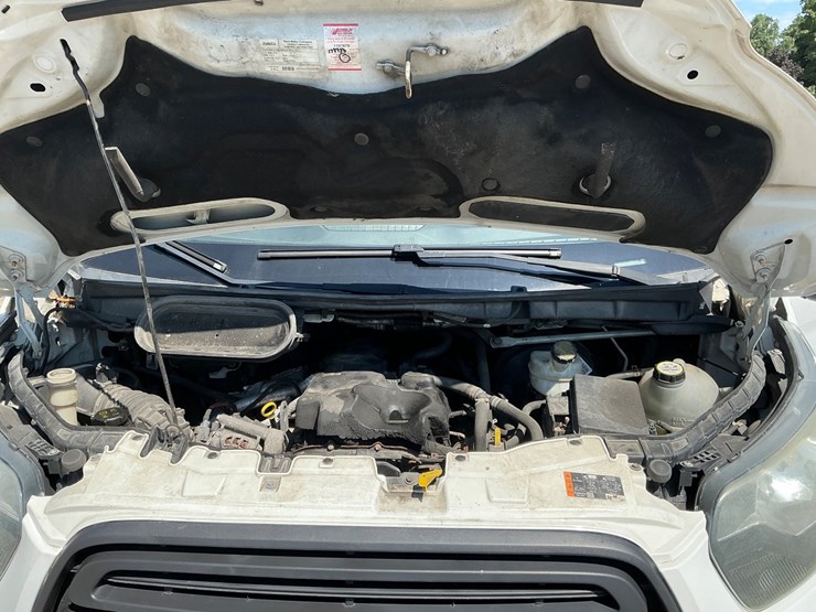 2015-ford-transit-image-23