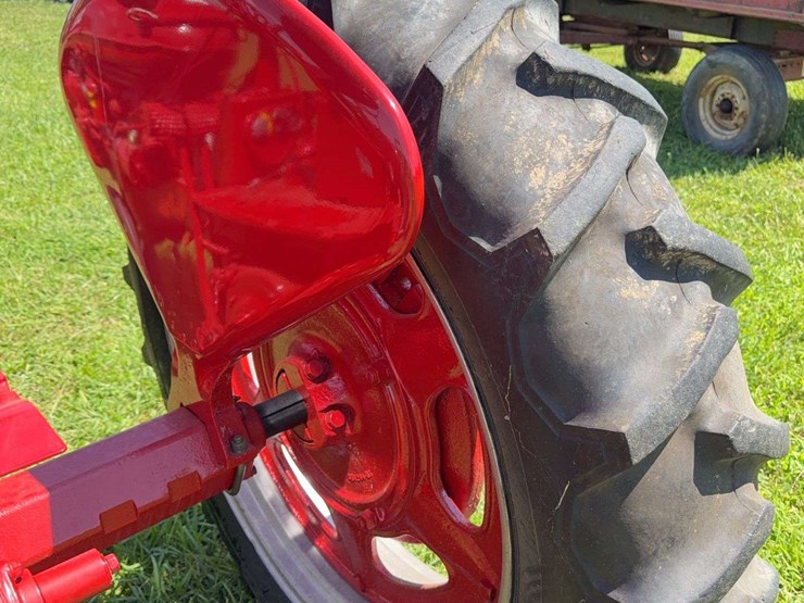 1950-farmall-c-image-25