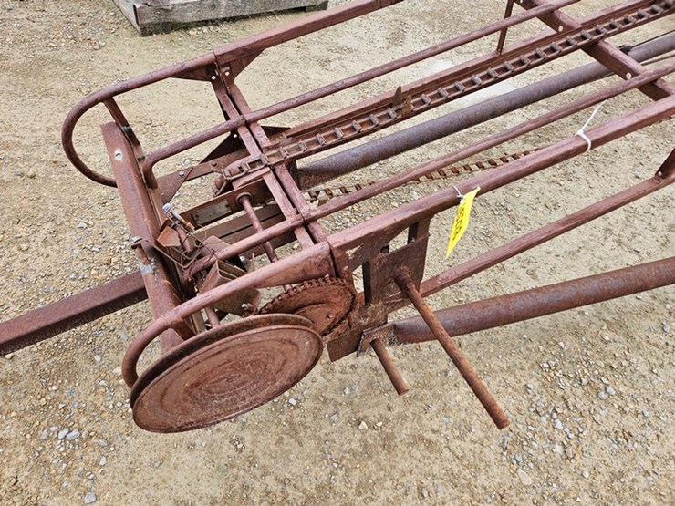 new-holland-131-image-5