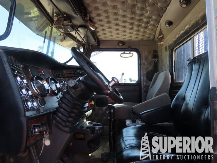 2006-kenworth-c500b-image-10