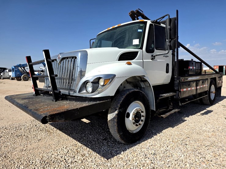 2014-international-workstar-7300-image-1