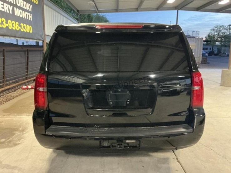 2015-chevrolet-tahoe-image-6
