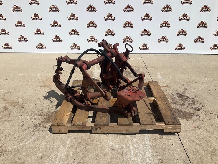 #5035-•-farmall-460-fast-hitch-image-1