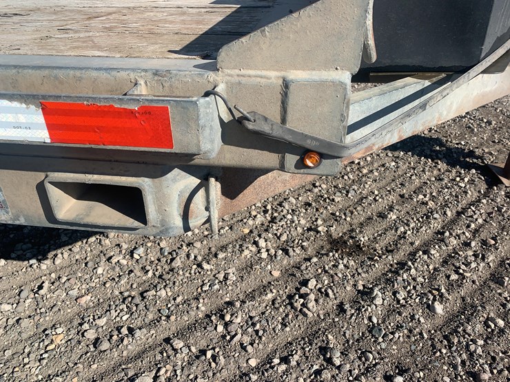 midsota-tilt-bed-trailer-image-26