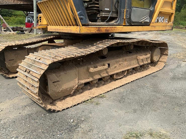 2004-deere-160c-lc-image-23