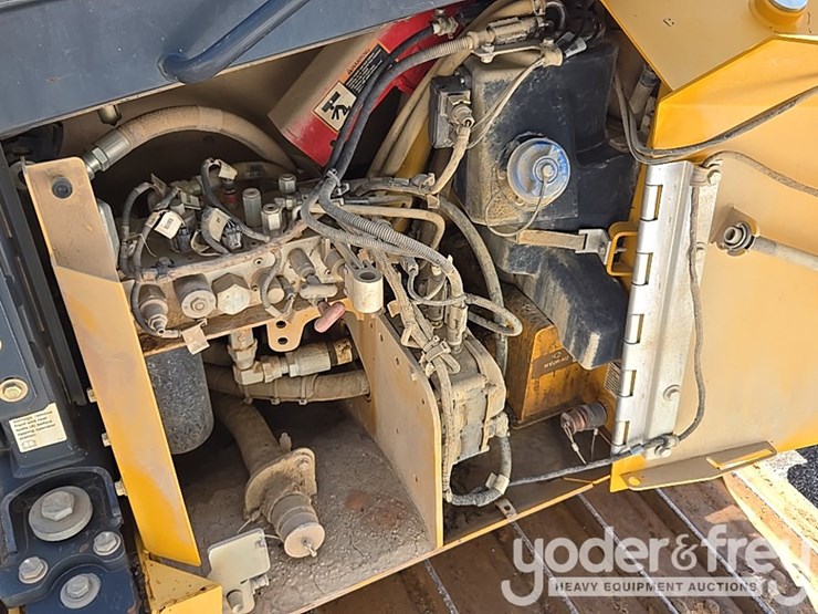 2018-deere-850k-image-27