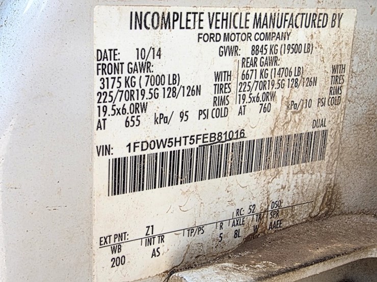 2015-ford-f550-image-16