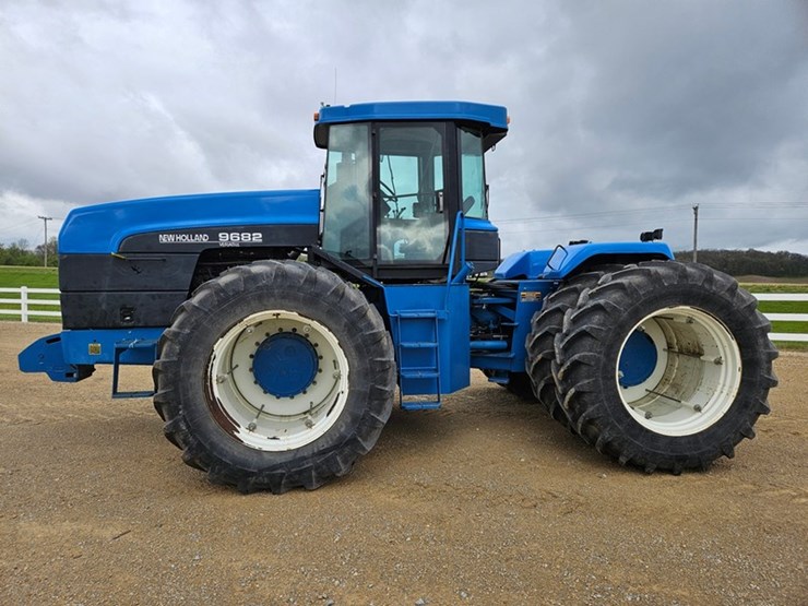 new-holland-9682-image-2