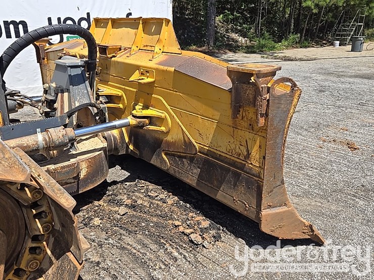 2018-deere-850k-image-13