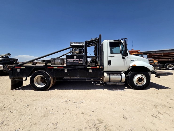 2015-international-durastar-4300-image-8