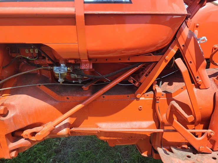 1960-allis-chalmers-d15-series-ii-image-15