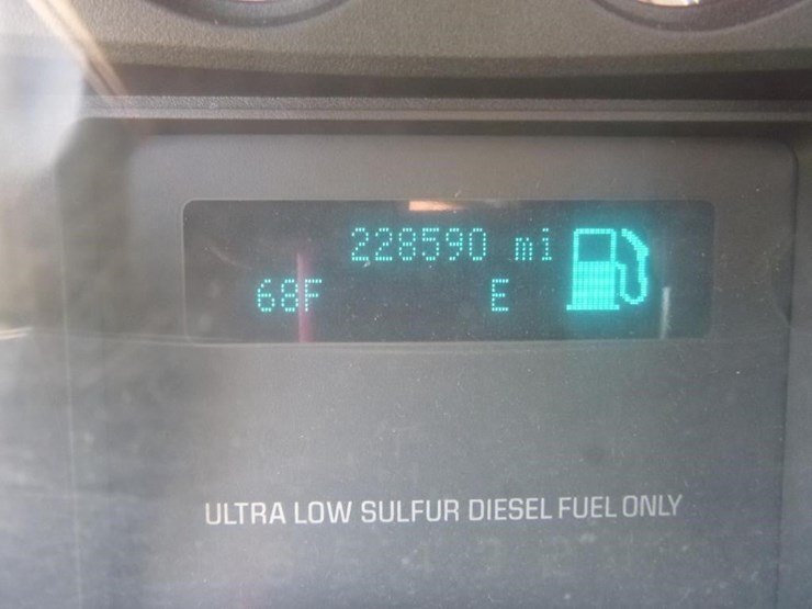 2016-ford-f550-image-21