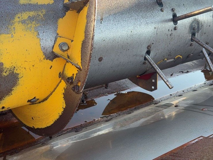 new-holland-74c-image-9