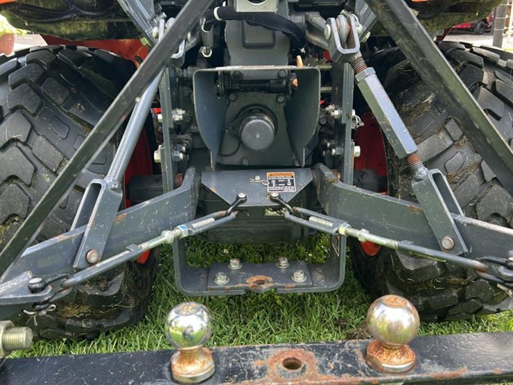 2022-kubota-bx2380-image-15