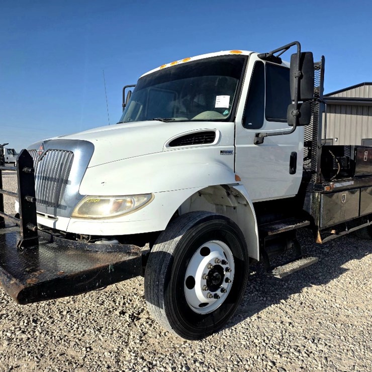 2015 INTERNATIONAL DURASTAR 4300