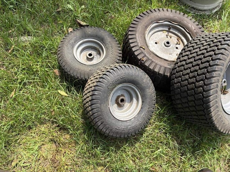lawn-tractor-wheel-set---20x8-10-&-15x6-6-image-4