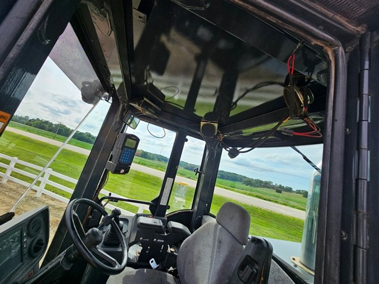 deere-624j-image-29