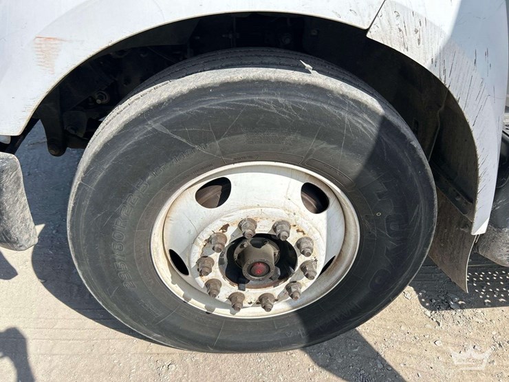 2019-ford-f750-image-37