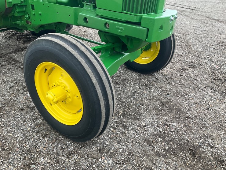 1955-john-deere-70-image-12