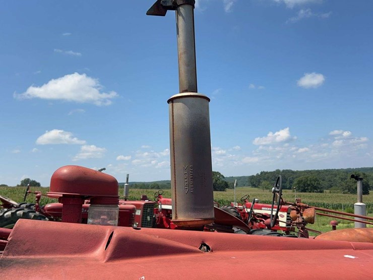 1953-farmall-super-m-image-16