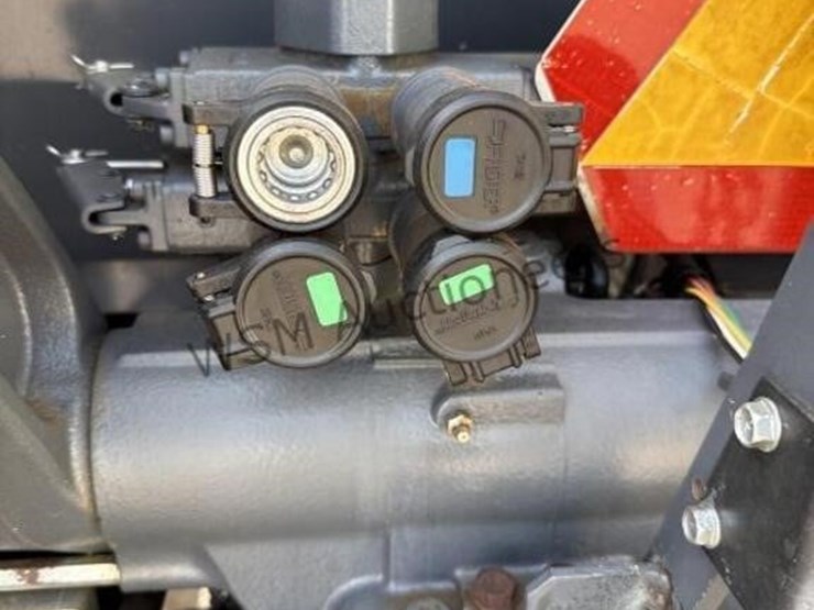 kubota-m110gx-image-13