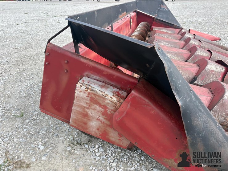 case-ih-1063-image-18