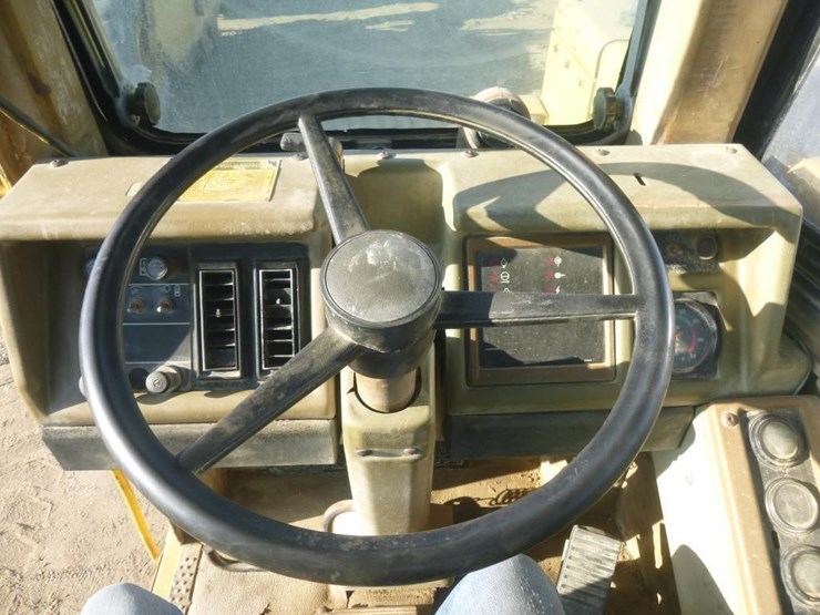 1992-caterpillar-623e-image-12