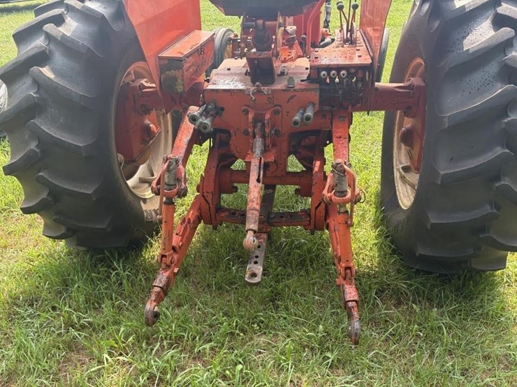 allis-chalmers-170-tractor-image-10
