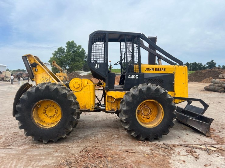 john-deere-440c-image-6