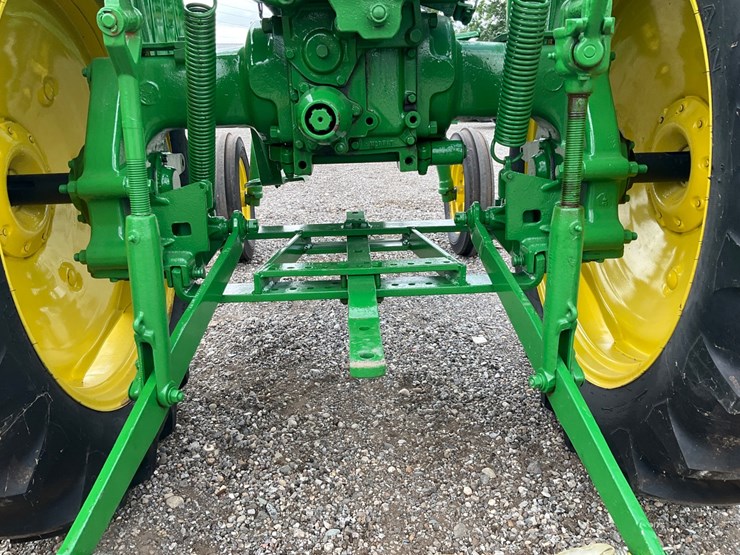 1957-john-deere-320-image-21