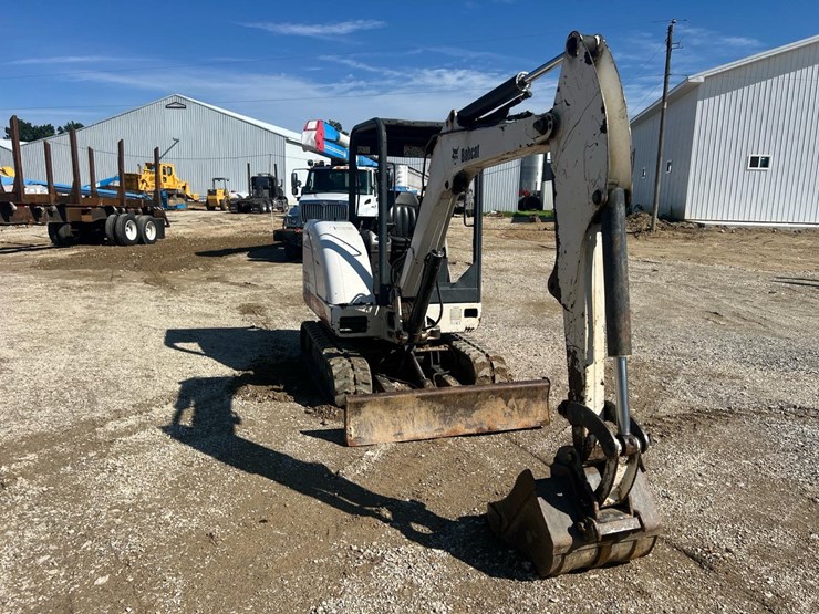 2004-bobcat-334d-image-11