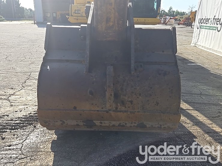 2020-komatsu-pc360-lc-11-image-15