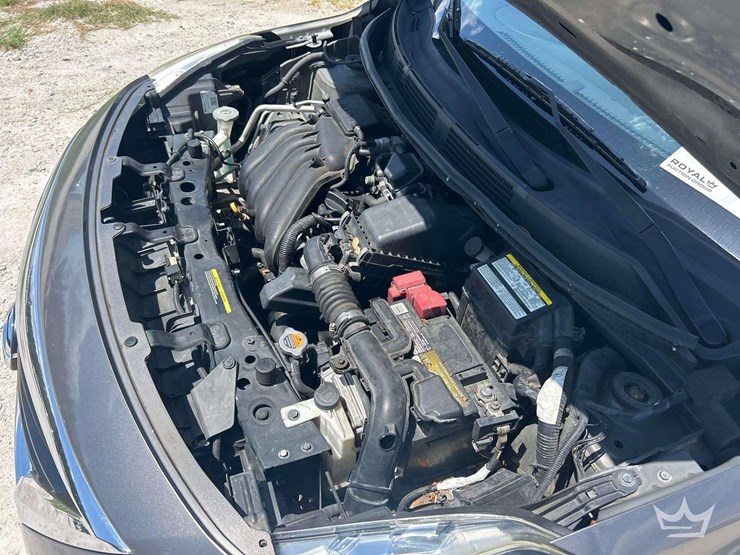 2016-nissan-versa-sedan-image-8