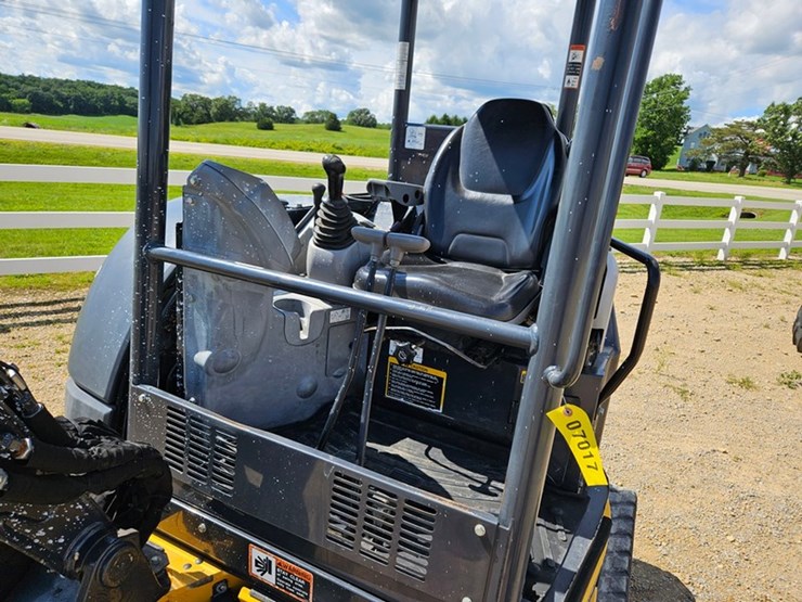 deere-35g-image-38