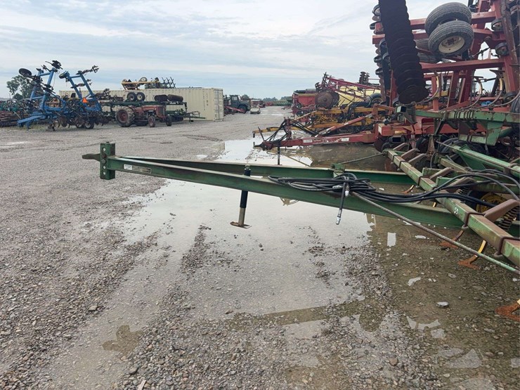 john-deere-field-cultivator,-c-shank,-5-bar-harrow,-25ft-image-12