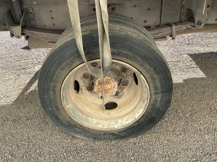 2004-chevrolet-c4500-kodiak-water-truck-image-11