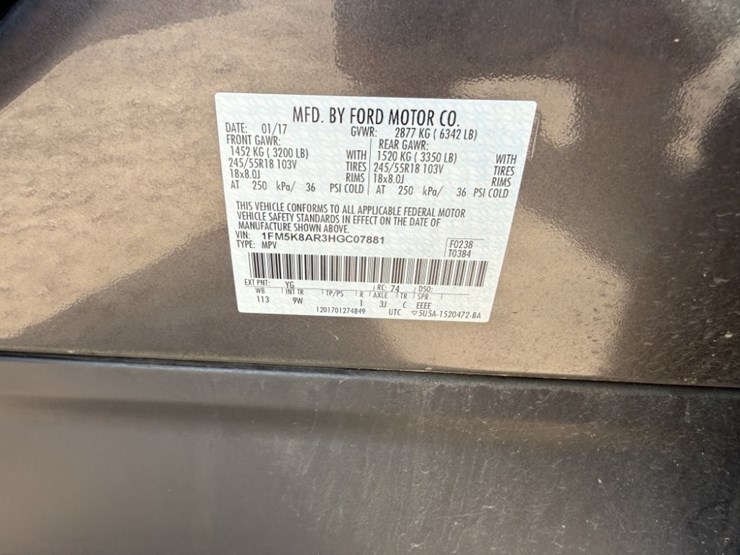 2017-ford-explorer-image-21