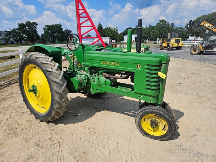 john-deere-b-image-7